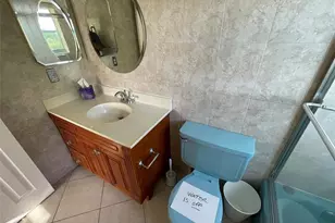 1025 Country Club Dr, Margate, FL 33063 - Photo 11