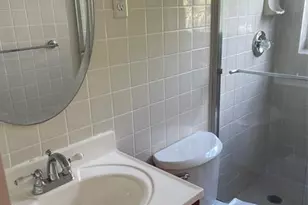 1025 Country Club Dr, Margate, FL 33063 - Photo 23