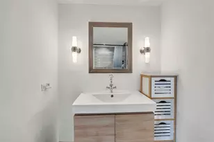 11930 N Bayshore Dr, North Miami, FL 33181 - Photo 33