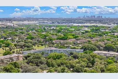 806  Cypress Grove Ln, Unit #403, Pompano Beach, FL 33069 - Photo 29