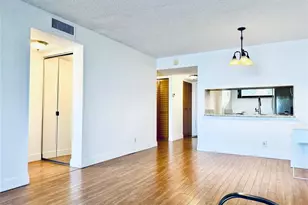 112 Lake Emerald Unit, Oakland Park, FL 33309 - Photo 13