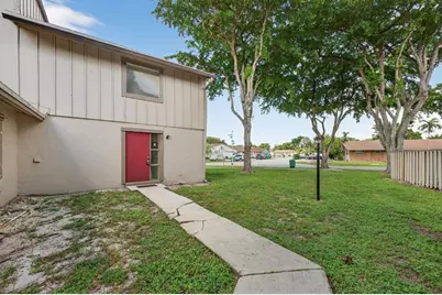 2218 NW 58th Ave, Unit #27A, Lauderhill, FL 33313 - Photo 5