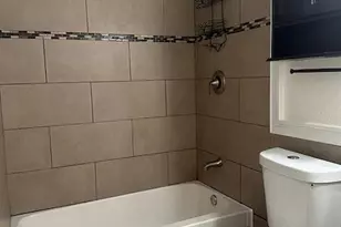 8205 NW 61st St, Tamarac, FL 33321 - Photo 9