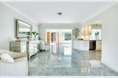 208 NE 30th St, Wilton Manors, FL 33334 - Photo 7