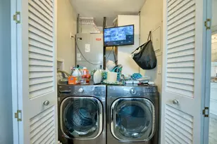 208 NE 30th St, Wilton Manors, FL 33334 - Photo 47