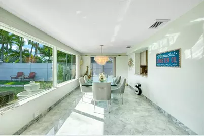 208 NE 30th St, Wilton Manors, FL 33334 - Photo 15