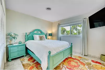 208 NE 30th St, Wilton Manors, FL 33334 - Photo 21