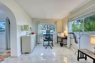 208 NE 30th St, Wilton Manors, FL 33334 - Photo 23