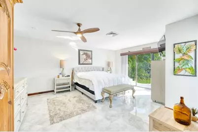 208 NE 30th St, Wilton Manors, FL 33334 - Photo 35