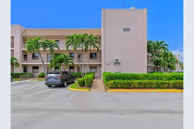 10402  Sunrise Lakes Blvd, Unit #312, Sunrise, FL 33322 - Photo 3