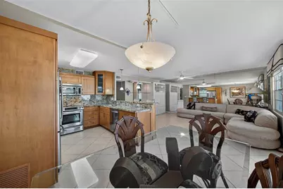1036  Ventnor H, Unit #1036, Deerfield Beach, FL 33442 - Photo 11