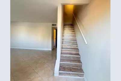 5646  Blueberry Ct, Unit #23, Lauderhill, FL 33313 - Photo 9