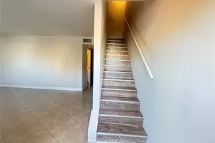 5646 Blueberry Ct, Lauderhill, FL 33313 - Photo 9