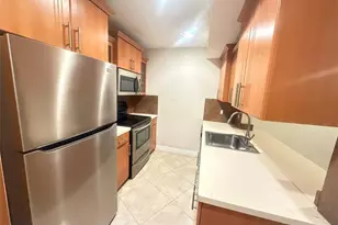 5646 Blueberry Ct, Lauderhill, FL 33313 - Photo 3