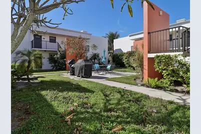 516  Osprey Dr, Unit #15A, Delray Beach, FL 33444 - Photo 1