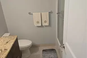 1940 NE 2nd Ave, Wilton Manors, FL 33305 - Photo 11