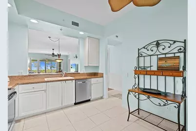 23  Harbour Isle Dr, Unit #102, Fort Pierce, FL 34949 - Photo 15