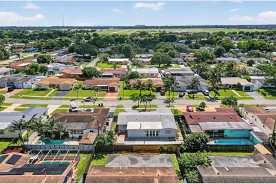 7641 NW 6th Ct, Pembroke Pines, FL 33024 - Photo 57