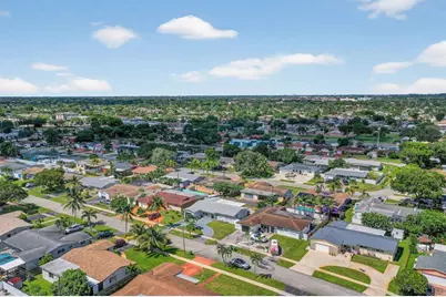 7641 NW 6th Ct, Pembroke Pines, FL 33024 - Photo 51