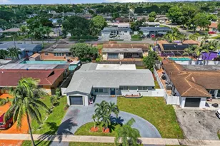 7641 NW 6th Ct, Pembroke Pines, FL 33024 - Photo 47