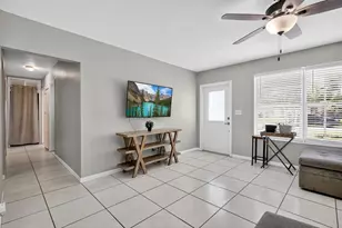 7641 NW 6th Ct, Pembroke Pines, FL 33024 - Photo 7