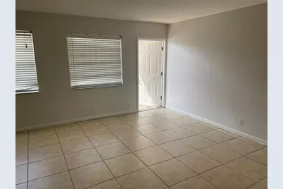 4051 NE 13th Av, Unit #52-3, Oakland Park, FL 33334 - Photo 5