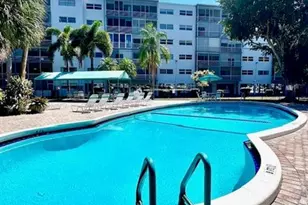 1000 NE 14 Unit, Hallandale Beach, FL 33009 - Photo 29