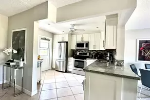1000 NE 14 Unit, Hallandale Beach, FL 33009 - Photo 15