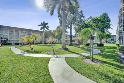 400 SE 10th St, Unit #117, Deerfield Beach, FL 33441 - Photo 33