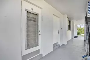 400 SE 10th St, Deerfield Beach, FL 33441 - Photo 41