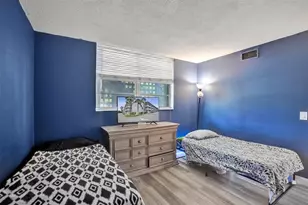 400 SE 10th St, Deerfield Beach, FL 33441 - Photo 37