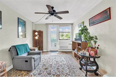 2701  Riverside Dr, Unit #305-B, Coral Springs, FL 33065 - Photo 9