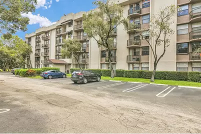 2701  Riverside Dr, Unit #305-B, Coral Springs, FL 33065 - Photo 23