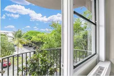 2701  Riverside Dr, Unit #305-B, Coral Springs, FL 33065 - Photo 11