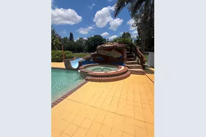 11301 SW 3rd St, Plantation, FL 33325 - Photo 21