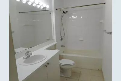 7970 N Nob Hill Rd, Unit #207, Tamarac, FL 33321 - Photo 11