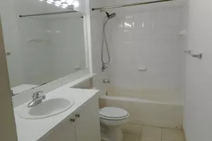 7970 N Nob Hill Rd, Tamarac, FL 33321 - Photo 11