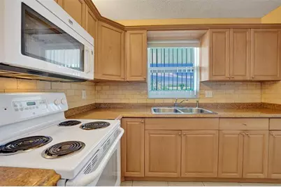 1300 N 12th Ct, Unit #7B, Hollywood, FL 33019 - Photo 11