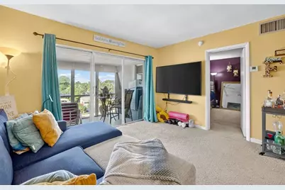 3040 NE 16th Ave, Unit #411, Oakland Park, FL 33334 - Photo 9