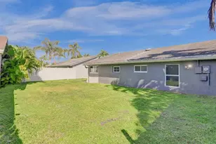 967 NW 89th Ave, Plantation, FL 33324 - Photo 21