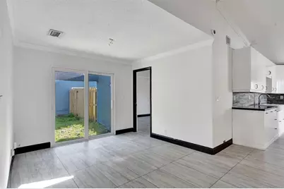 967 NW 89th Ave, Plantation, FL 33324 - Photo 5