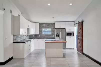 967 NW 89th Ave, Plantation, FL 33324 - Photo 11