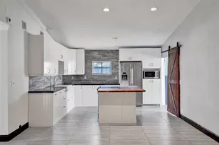 967 NW 89th Ave, Plantation, FL 33324 - Photo 11