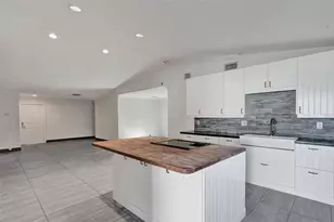 967 NW 89th Ave, Plantation, FL 33324 - Photo 29