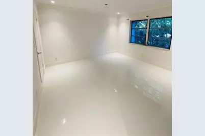 3125  Oakland Shores Dr, Unit #B203, Fort Lauderdale, FL 33309 - Photo 3