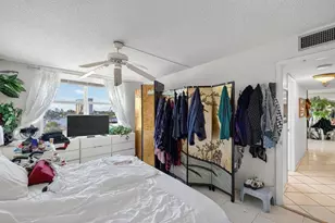 1 Las Olas Cir Unit, Fort Lauderdale, FL 33316 - Photo 57