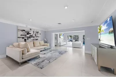 2330 NE 35th St, Lighthouse Point, FL 33064 - Photo 9