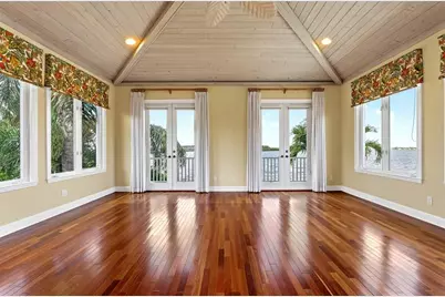 505  Tulip Ln, Vero Beach, FL 32963 - Photo 11