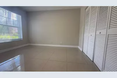 1050  NW 108th Ave, Plantation, FL 33322 - Photo 11