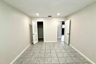 511 W Kalmia Dr, Lake Park, FL 33403 - Photo 15